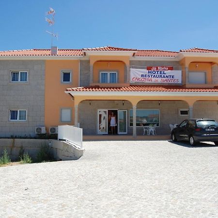 שאבס Hotel Encostas De Nantes מראה חיצוני תמונה