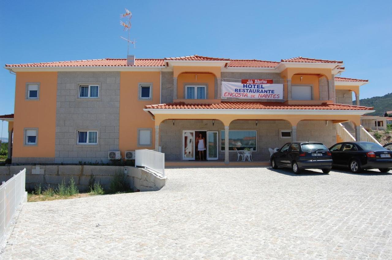 שאבס Hotel Encostas De Nantes מראה חיצוני תמונה